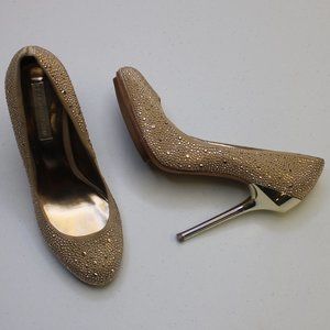 BCBGMAXAZRIA gold Stilettos size 8